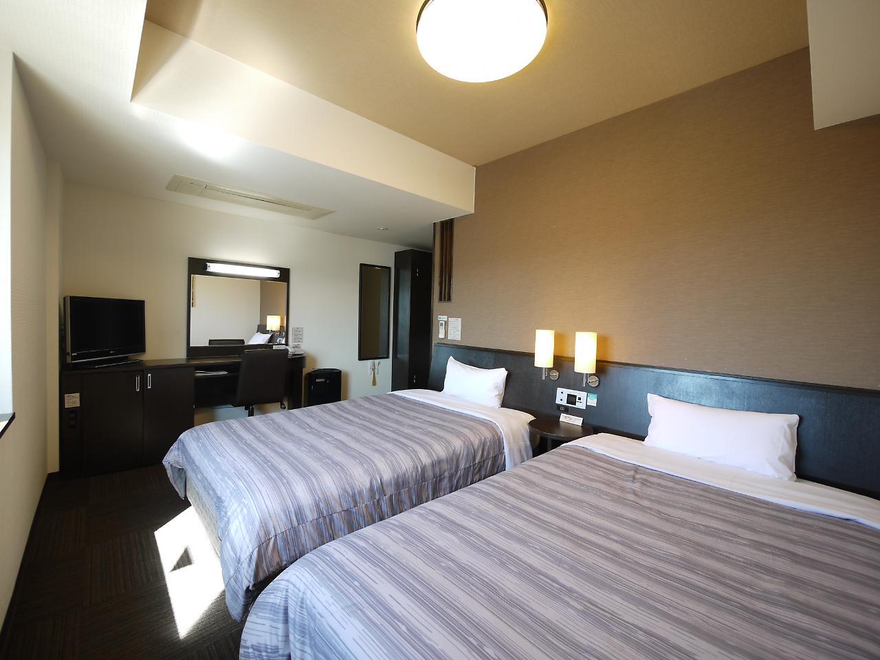 Hotel Route-Inn Nanao Ekihigashi Екстер'єр фото