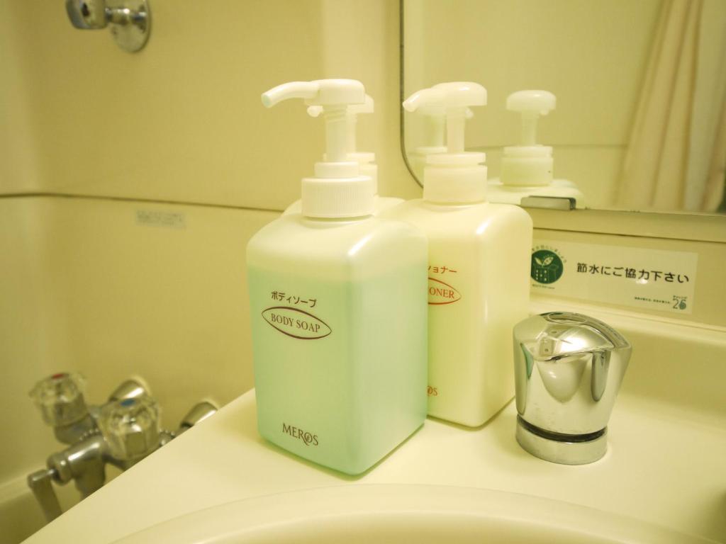 Hotel Route-Inn Nanao Ekihigashi Номер фото